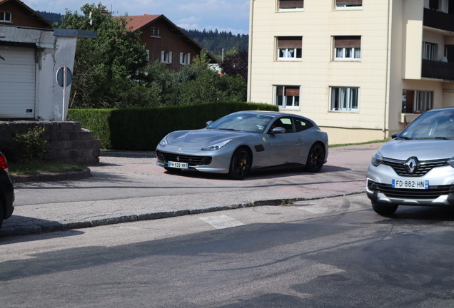 Ferrari GTC4Lusso