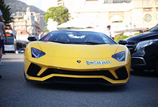 Lamborghini Aventador S LP740-4 Roadster