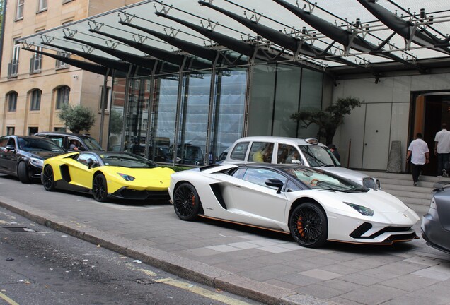 Lamborghini Aventador S LP740-4 Roadster