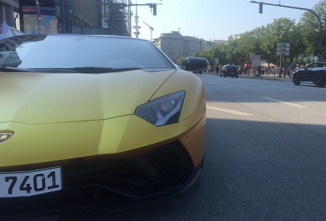 Lamborghini Aventador S LP740-4 Roadster