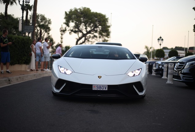 Lamborghini Huracán LP640-4 Performante