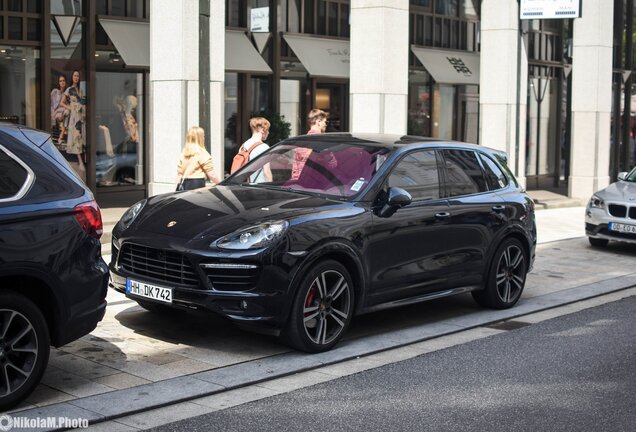 Porsche 958 Cayenne GTS