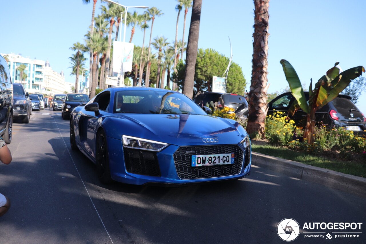 Audi R8 V10 Plus 2015