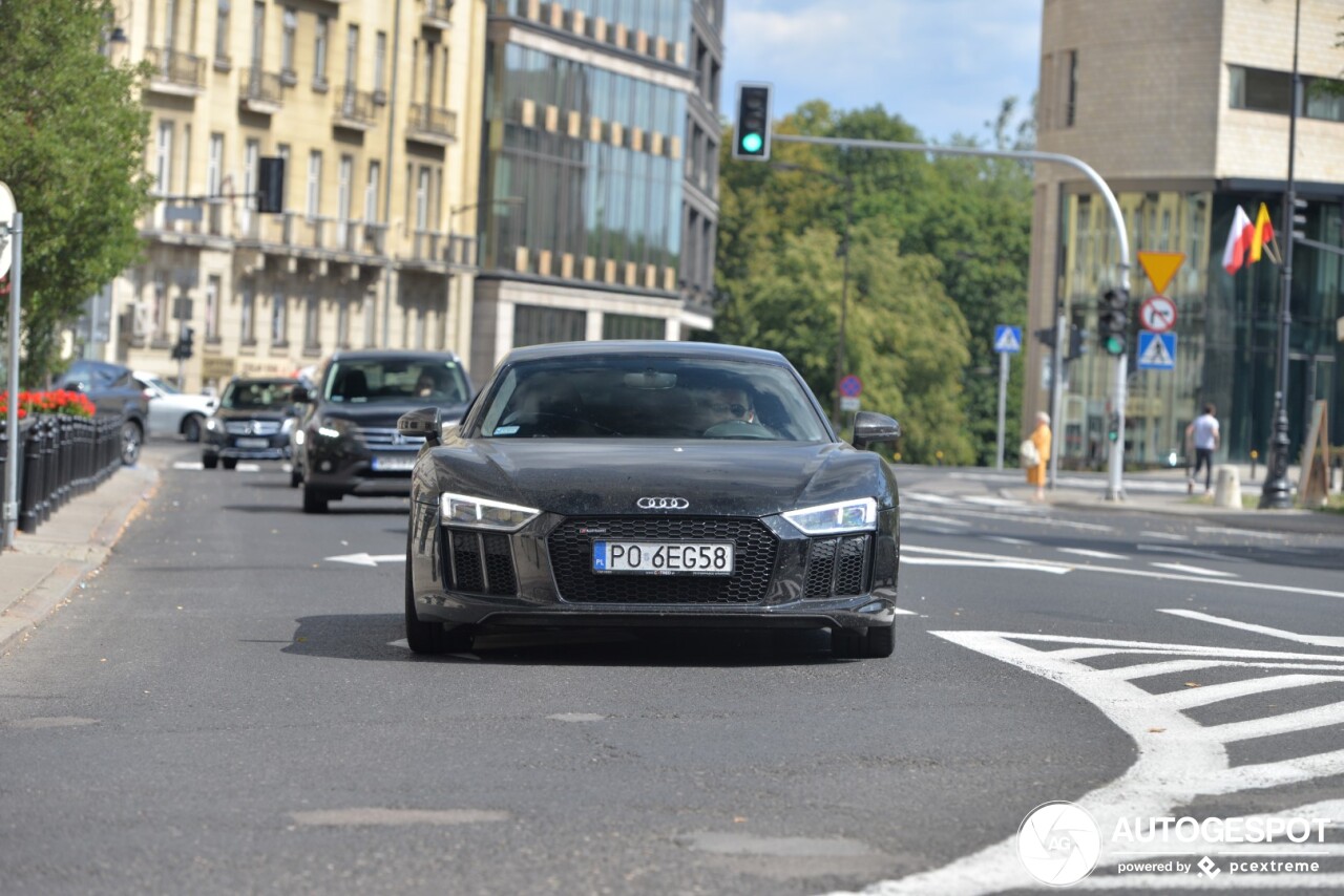 Audi R8 V10 Plus 2015