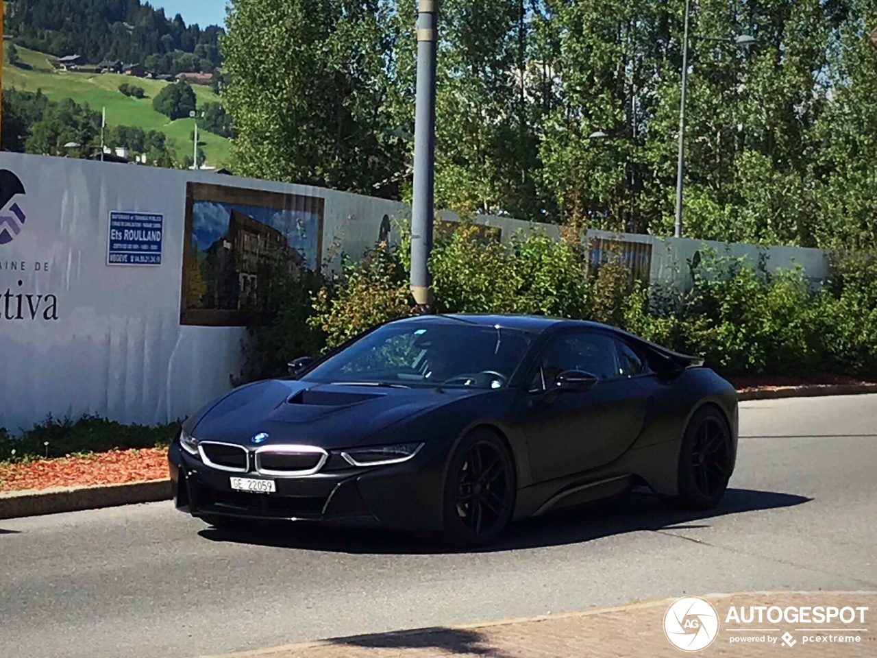 BMW i8