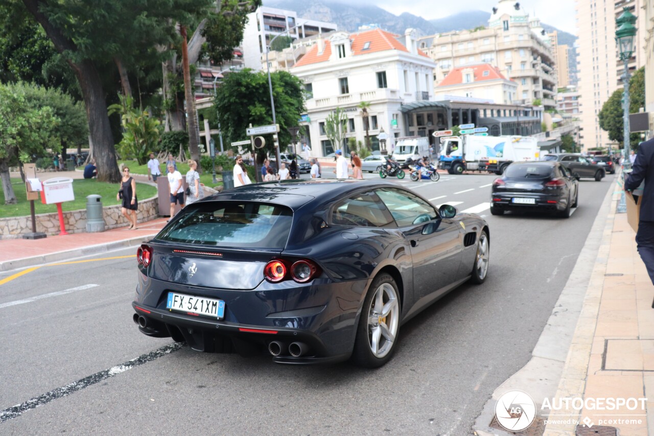 Ferrari GTC4Lusso