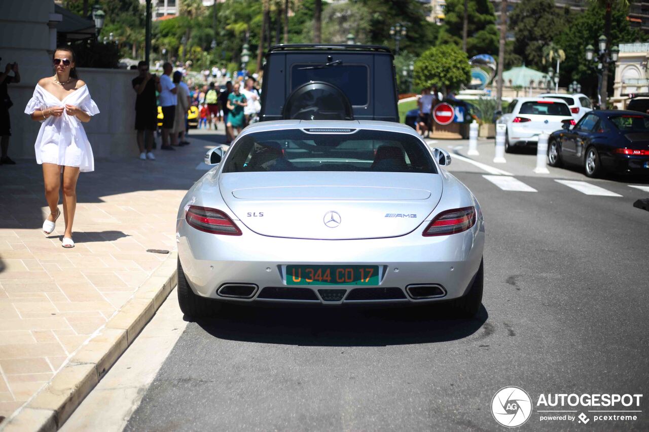 Mercedes-Benz SLS AMG