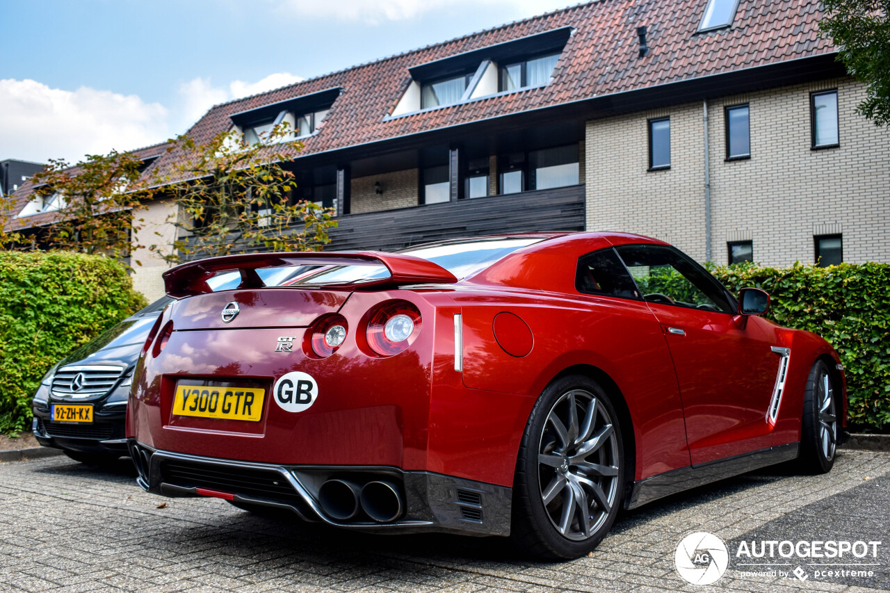 Nissan GT-R 2014