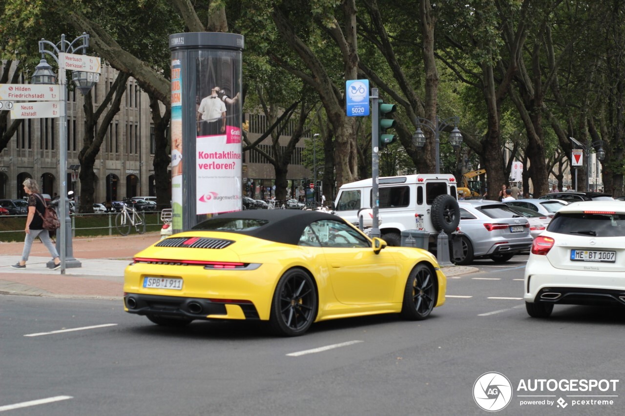 Porsche 992 Carrera 4S Cabriolet