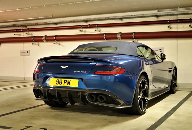 Aston Martin Vanquish S Volante 2017