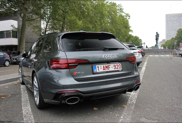 Audi RS4 Avant B9