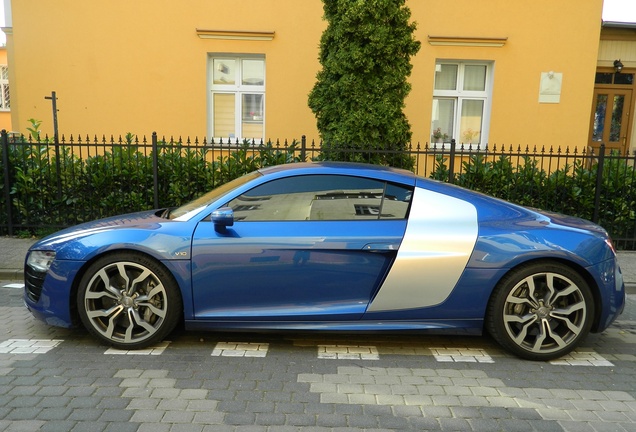 Audi R8 V10 2013