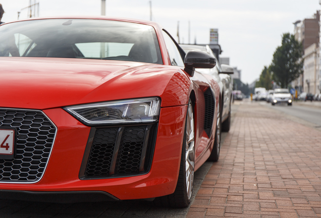 Audi R8 V10 Plus 2015