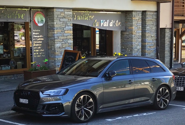 Audi RS4 Avant B9