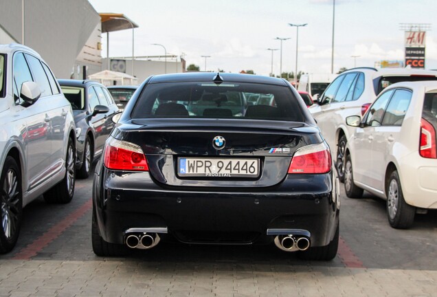 BMW M5 E60 2005