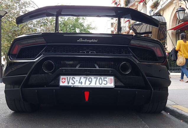 Lamborghini Huracán LP640-4 Performante