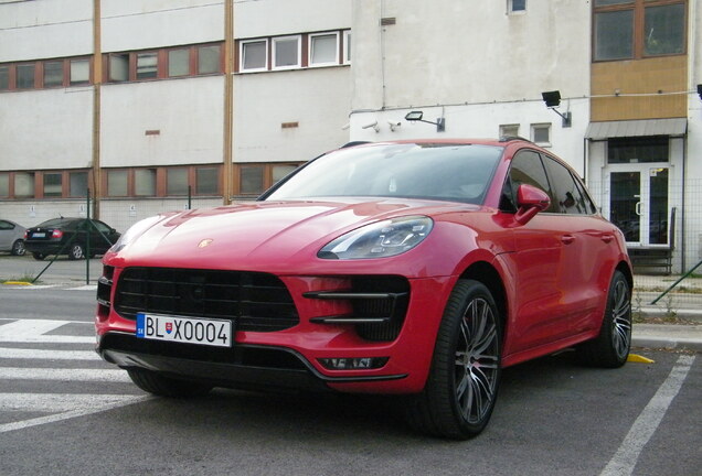 Porsche 95B Macan Turbo