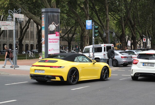 Porsche 992 Carrera 4S Cabriolet