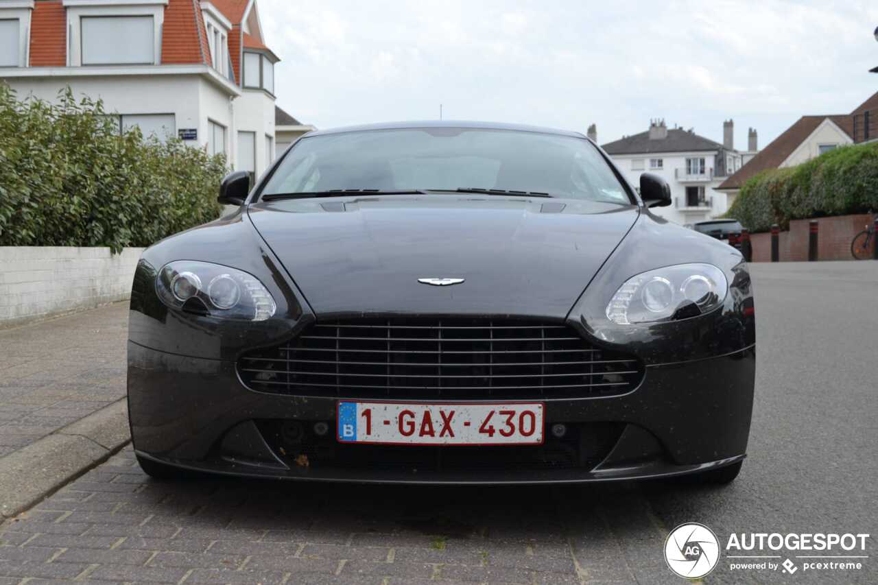 Aston Martin V8 Vantage S