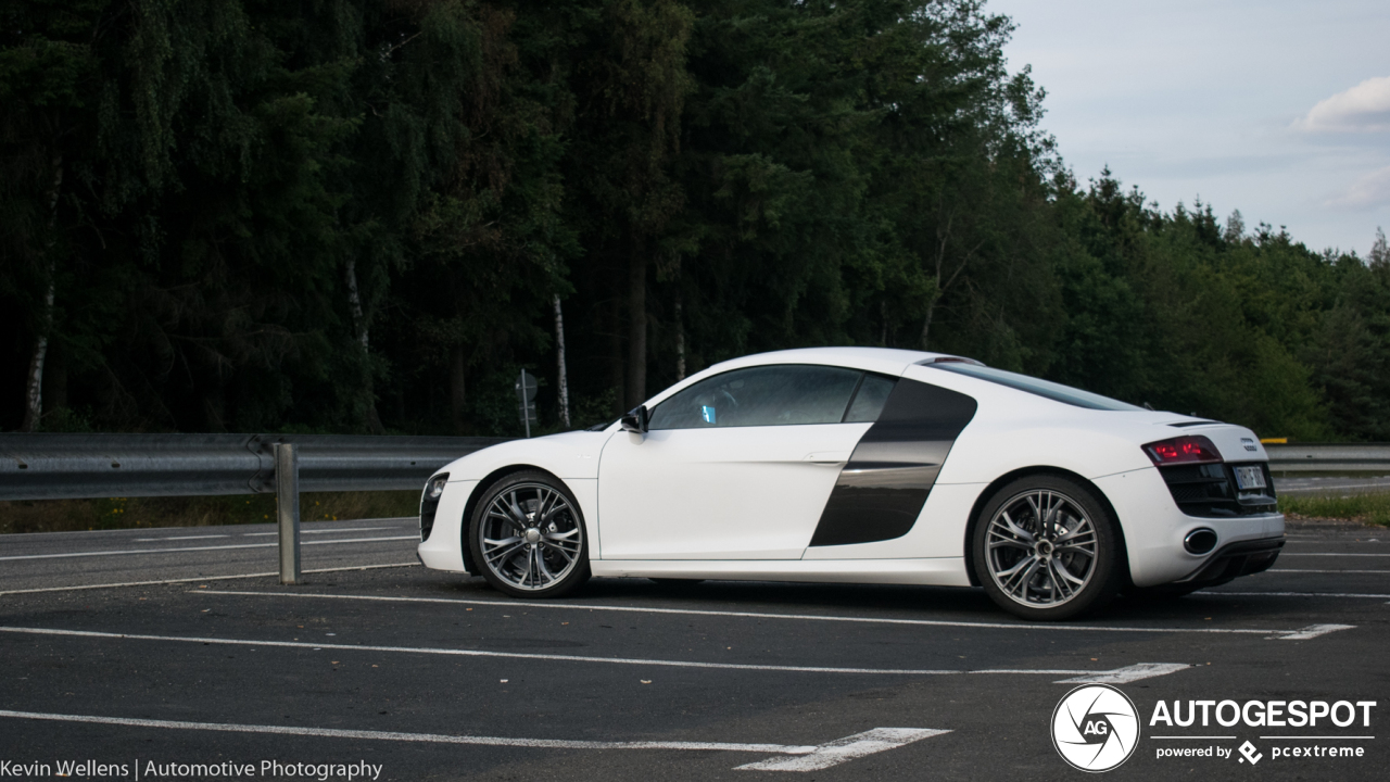 Audi R8 V10