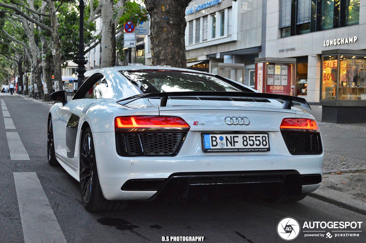 Audi R8 V10 Plus 2015