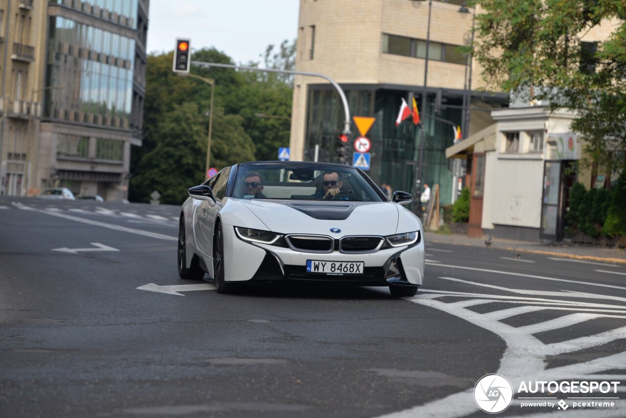 BMW i8 Roadster