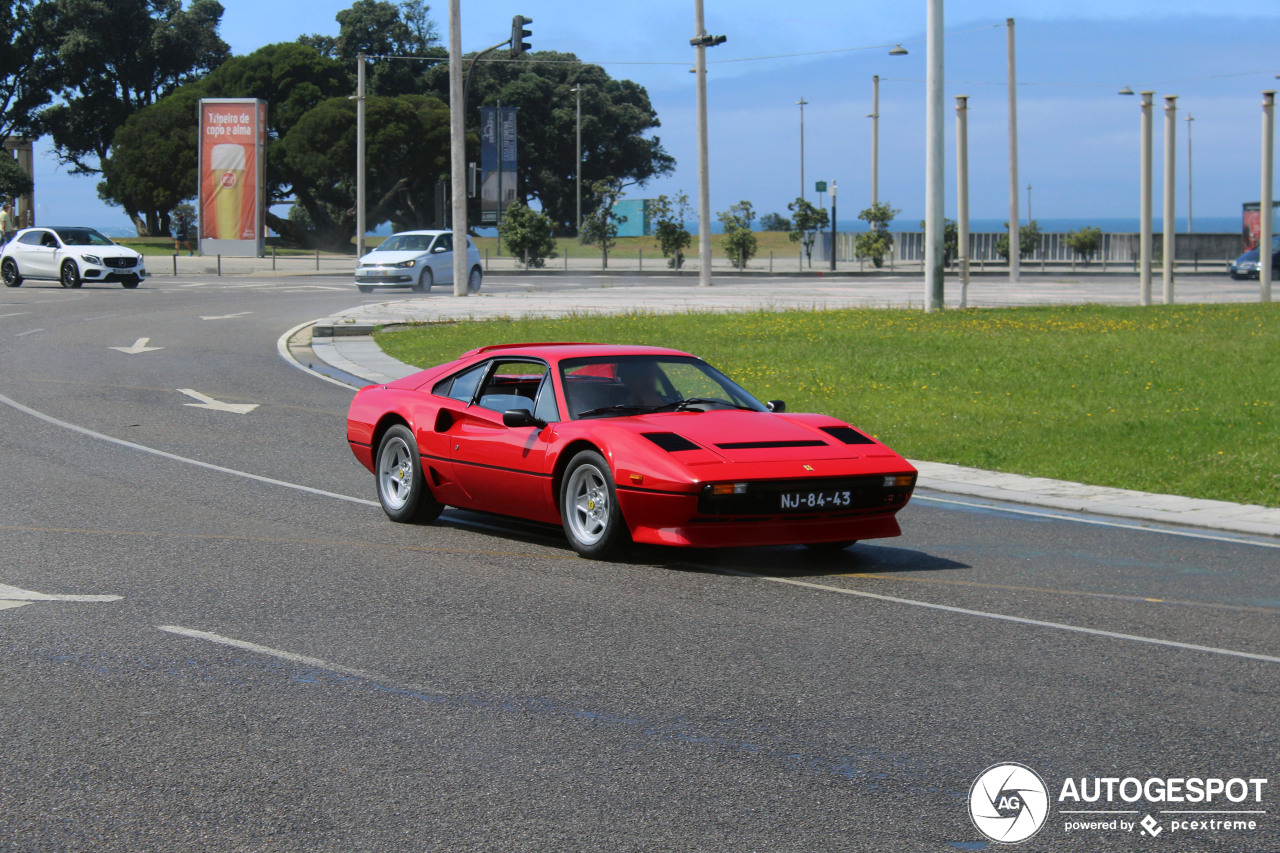 Ferrari 208 GTB Turbo