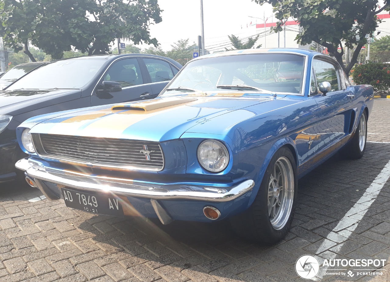 Ford Mustang Shelby G.T. 350H