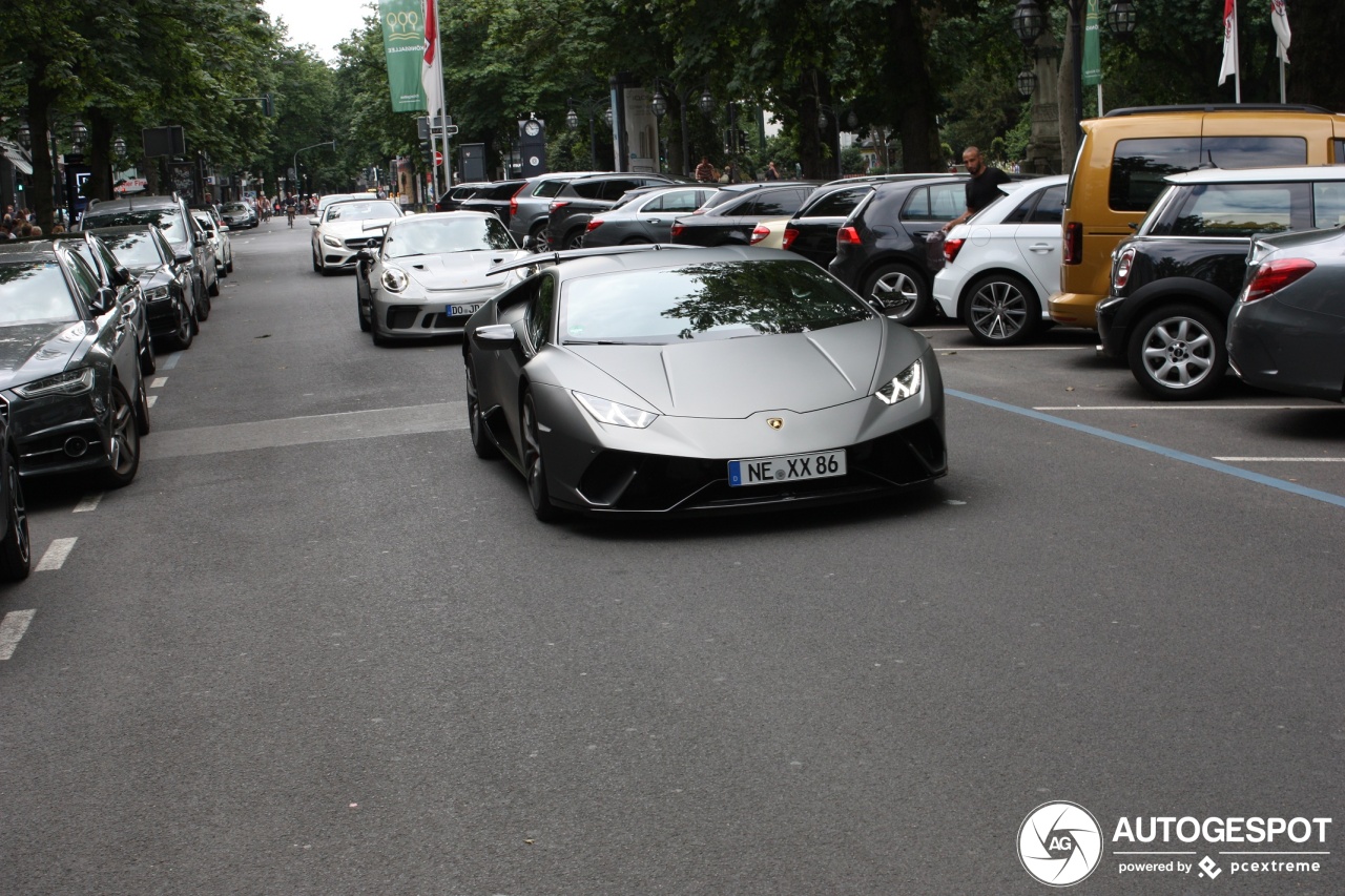 Lamborghini Huracán LP640-4 Performante