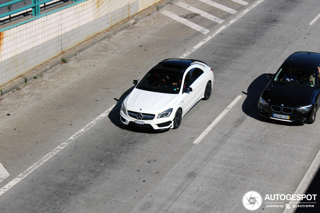 Mercedes-Benz CLA 45 AMG C117