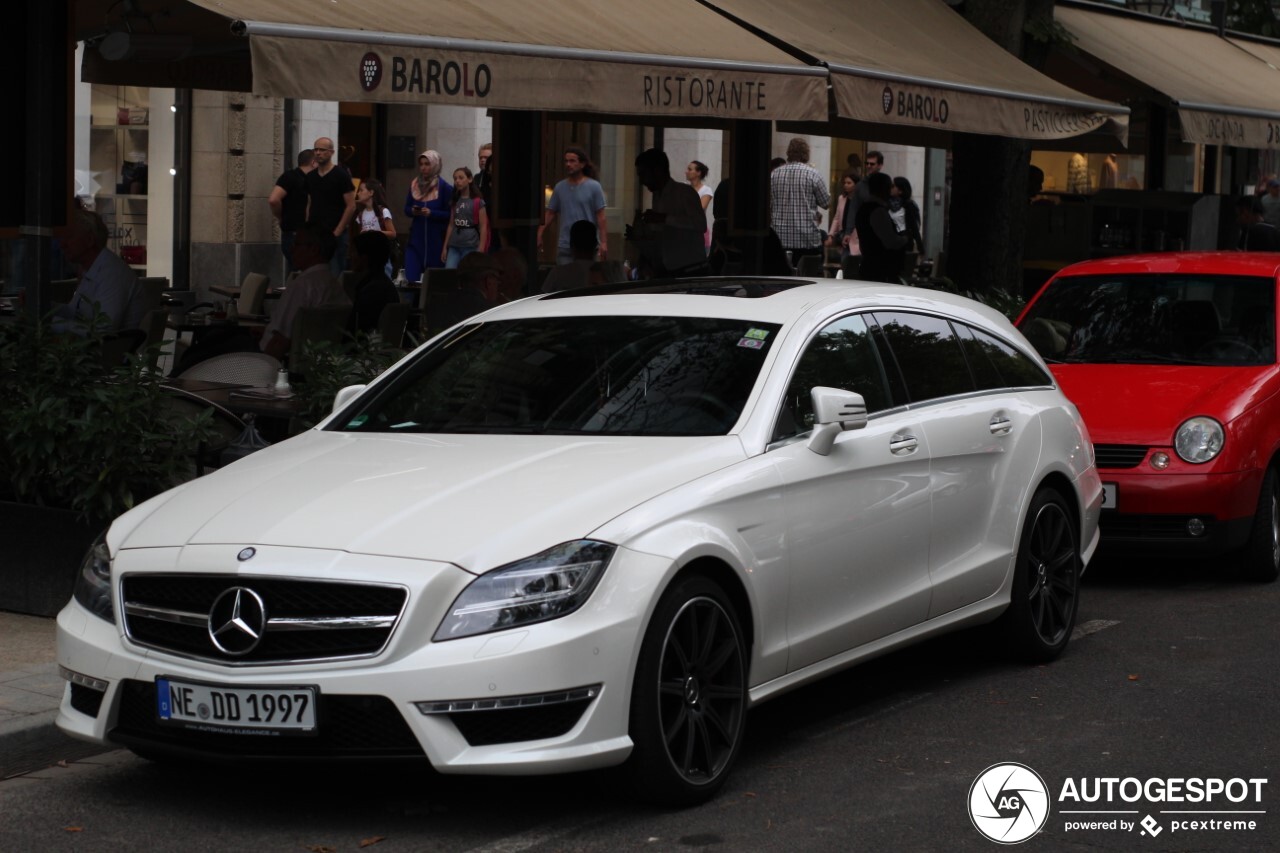 Mercedes-Benz CLS 63 AMG X218 Shooting Brake