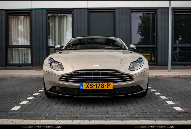 Aston Martin DB11 V8 Volante