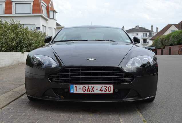 Aston Martin V8 Vantage S