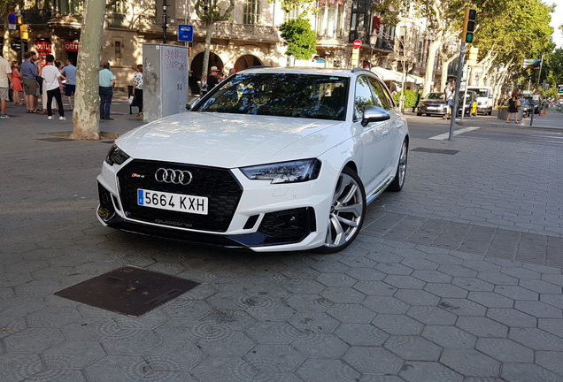 Audi RS4 Avant B9