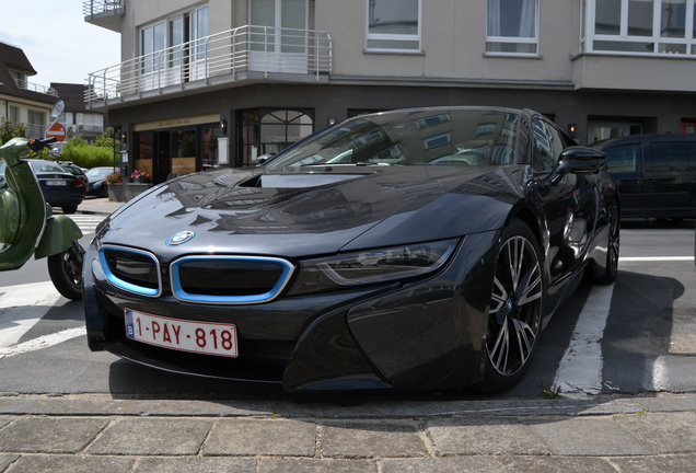 BMW i8