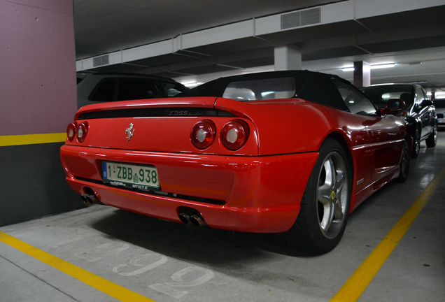 Ferrari F355 Spider