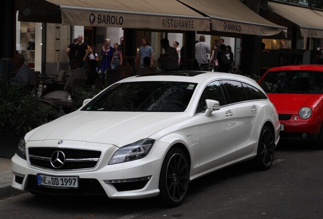 Mercedes-Benz CLS 63 AMG X218 Shooting Brake