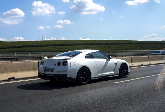 Nissan GT-R 2017