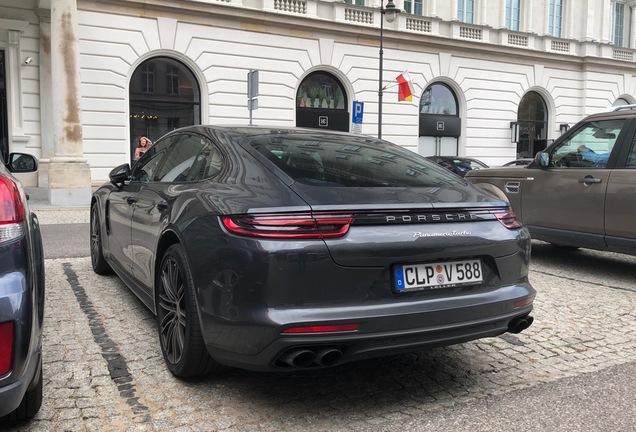 Porsche 971 Panamera Turbo