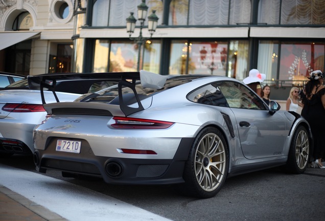 Porsche 991 GT2 RS Weissach Package