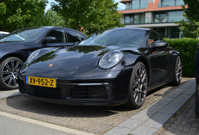 Porsche 992 Carrera 4S