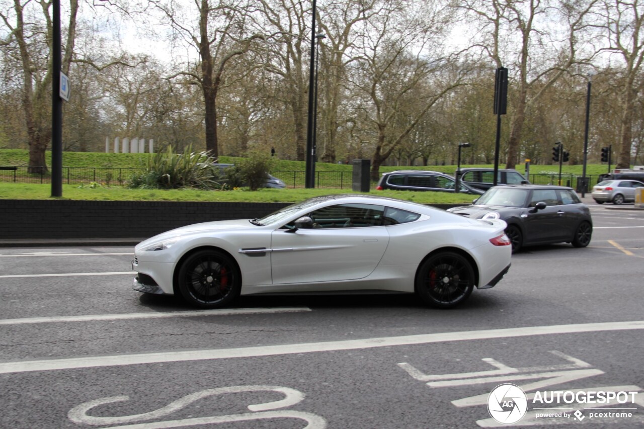 Aston Martin Vanquish 2013