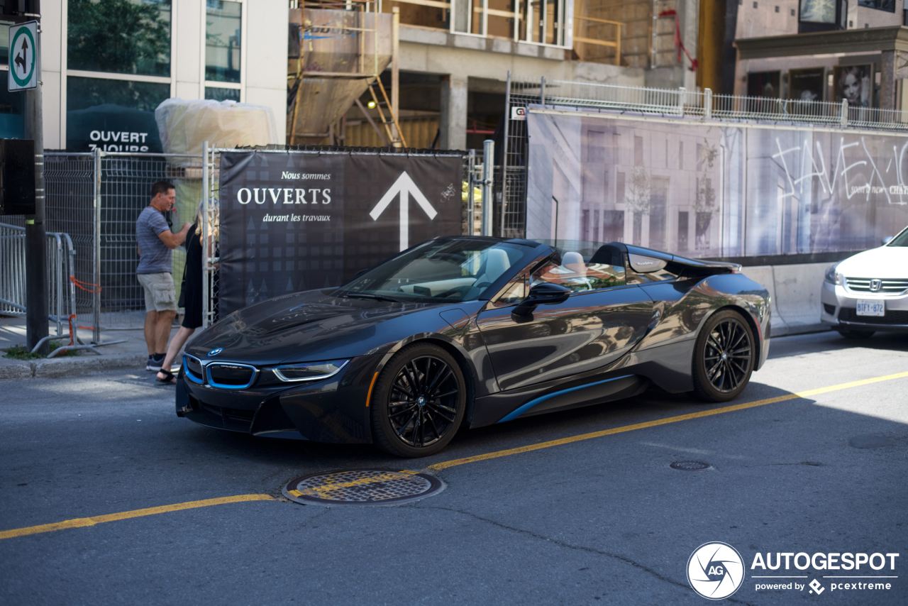 BMW i8 Roadster