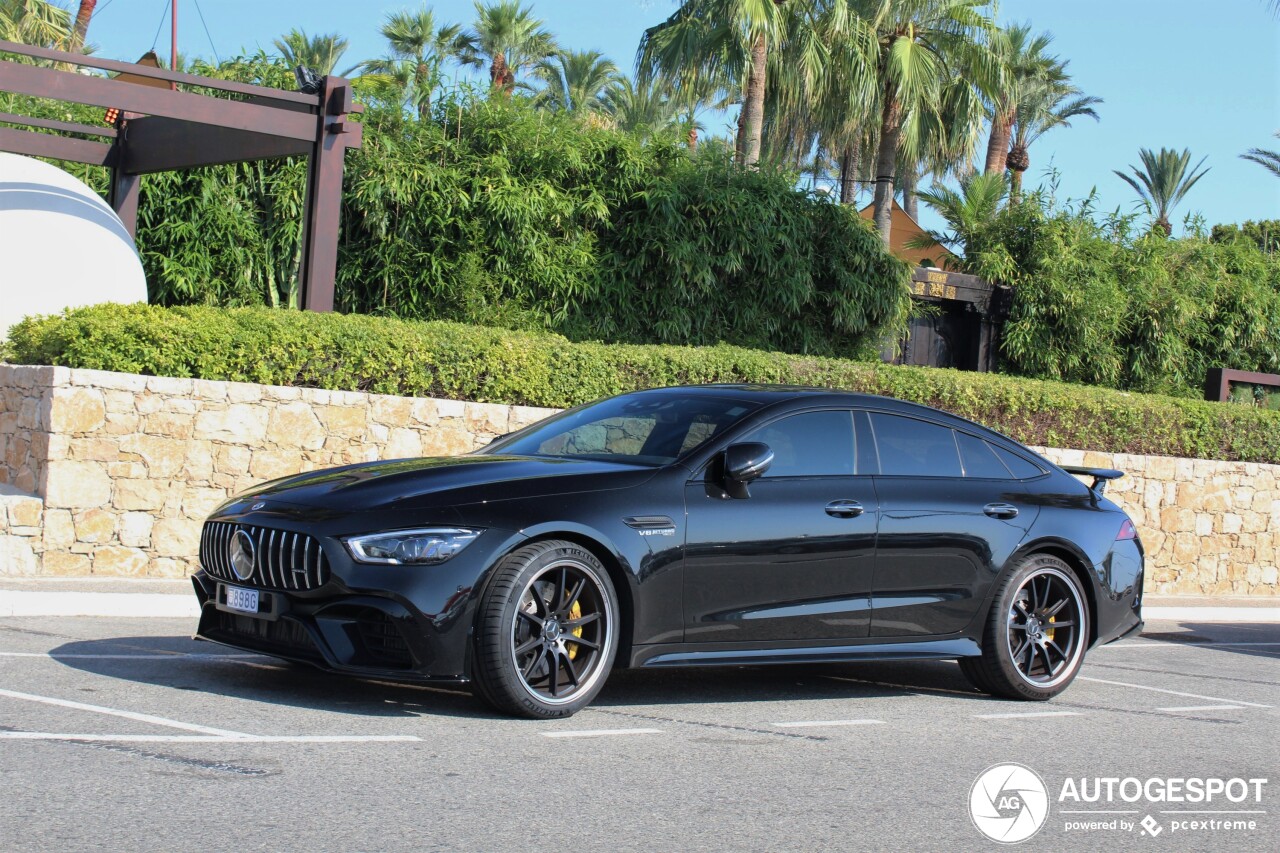 Mercedes-AMG GT 63 S X290