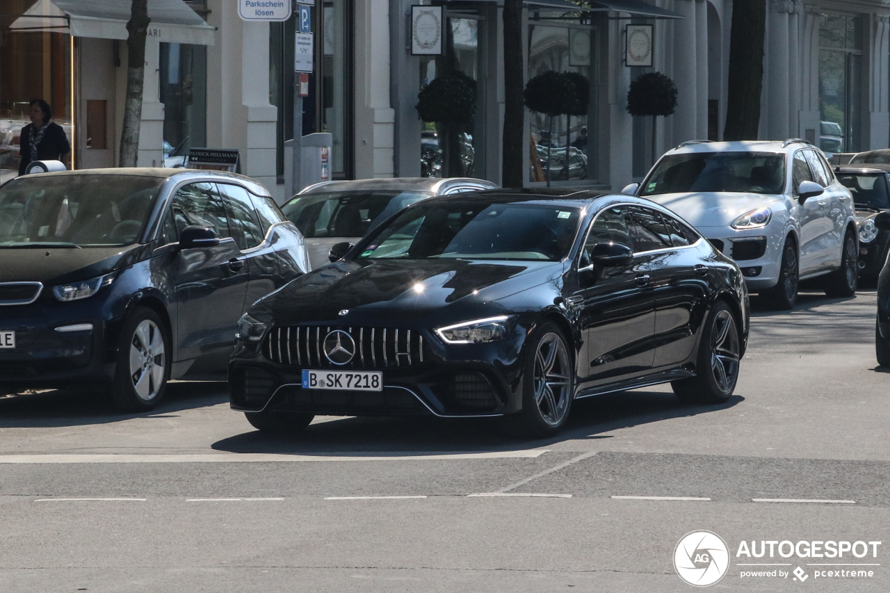 Mercedes-AMG GT 63 X290