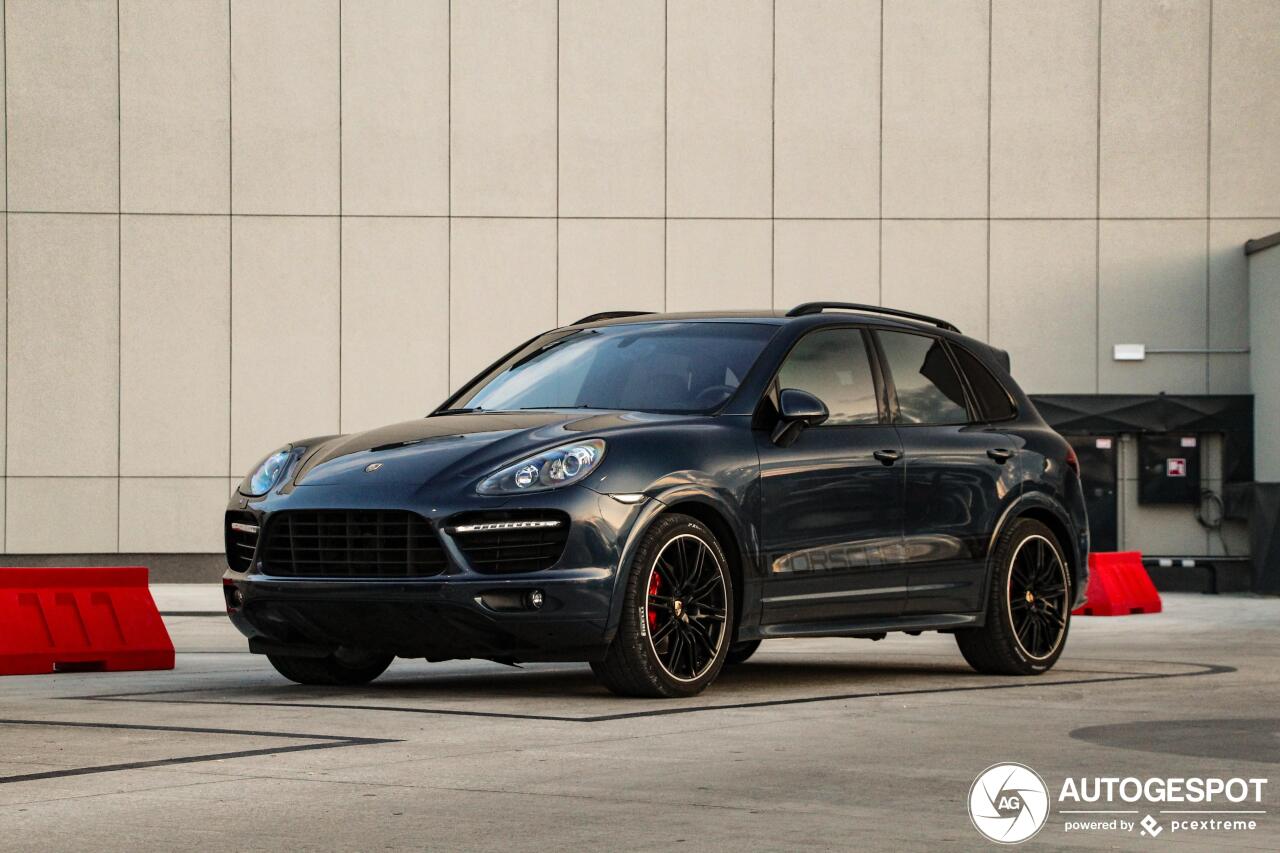 Porsche 958 Cayenne GTS