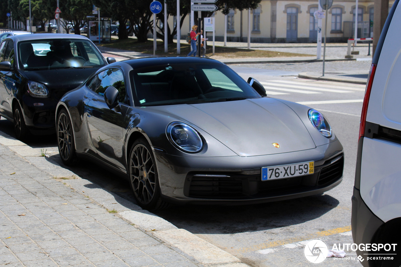 Porsche 992 Carrera 4S