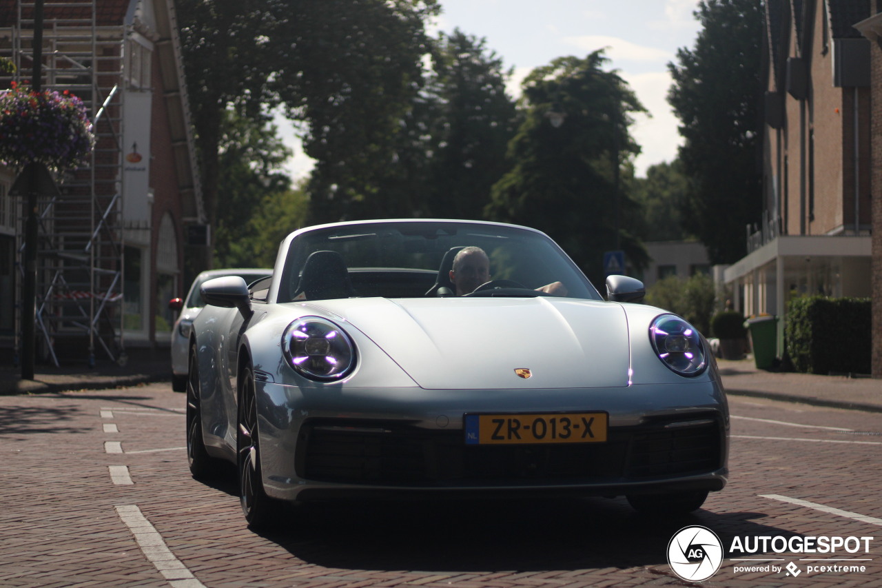 Porsche 992 Carrera 4S Cabriolet