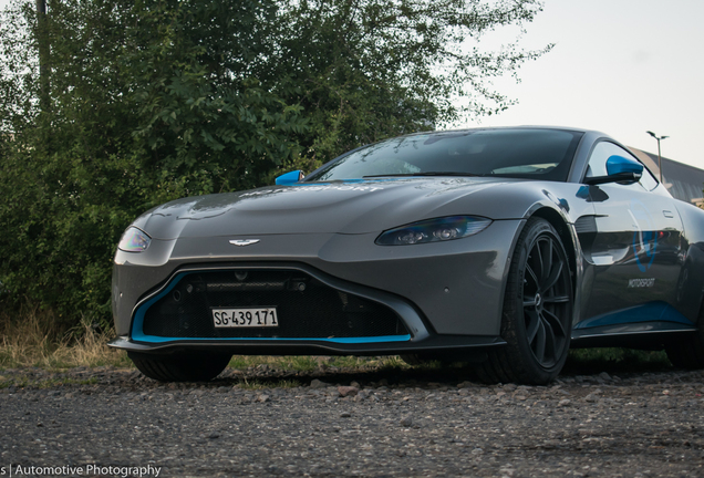 Aston Martin V8 Vantage 2018