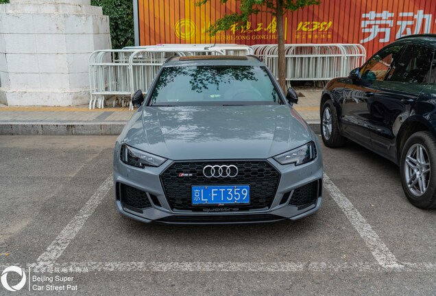 Audi RS4 Avant B9